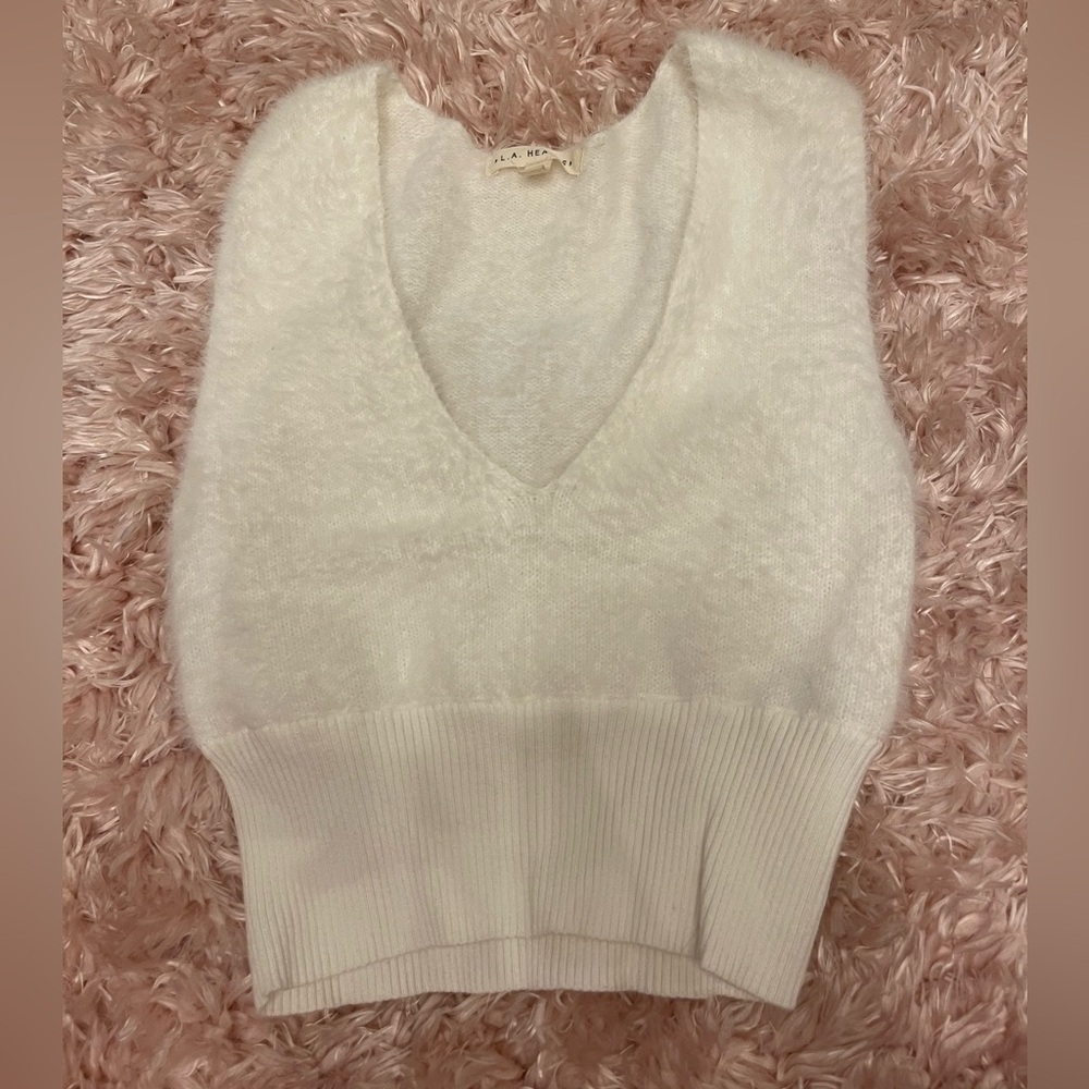 La hearts cropped white tank